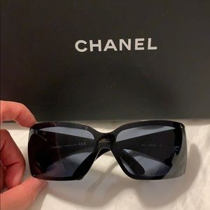100% authentic Chanel sunglasses with case